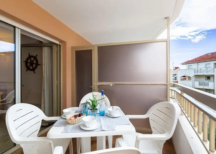 Lägenhet Les Platanes-4 By Interhome *