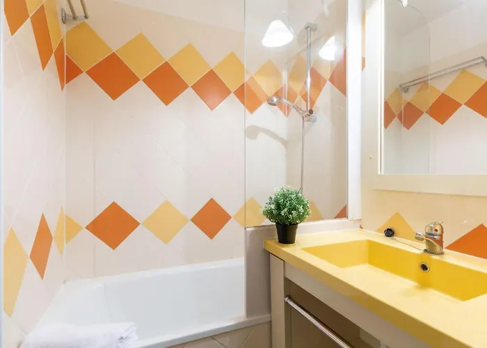 Les Platanes-4 By Interhome